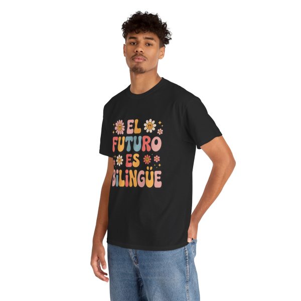 El Futuro Es Bilingüe T-Shirt - Image 7